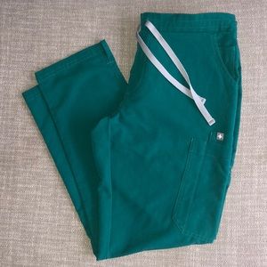 Figs Yola Skinny Scrub Pant in Hunter Green